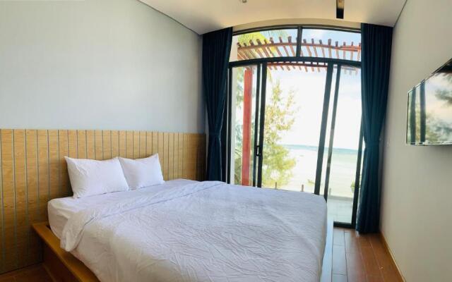 Aurora Beach House