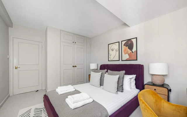 Chic Flat With Stunning City Views