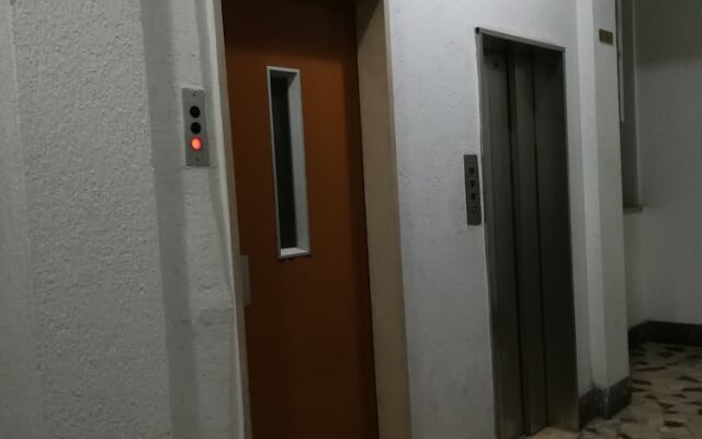 Neapolis center