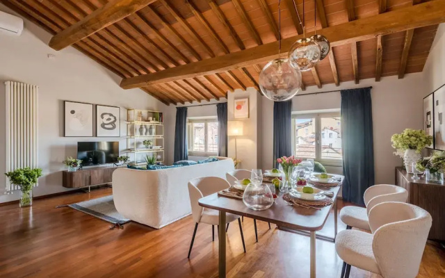 De Nobili Penthouse in Lucca