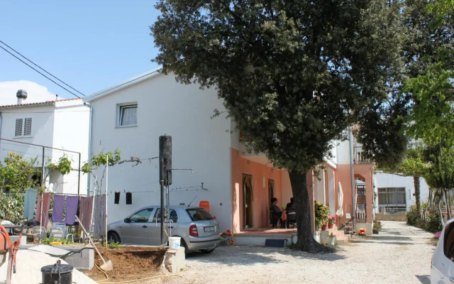 Apartments by the sea Pakostane, Biograd - 6161