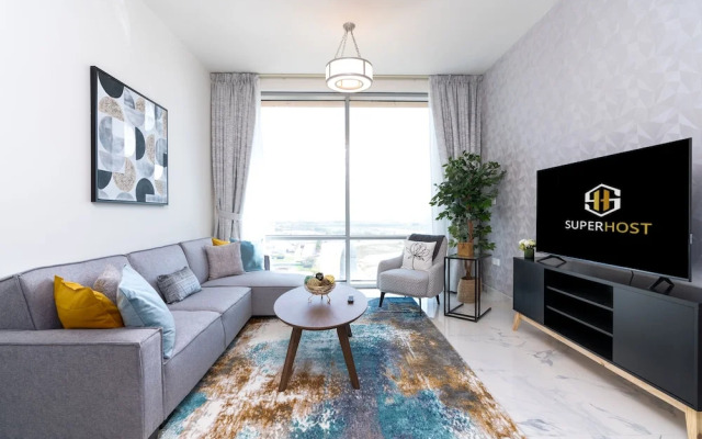 Superhost - Stunning Canal And City Views From This Condo