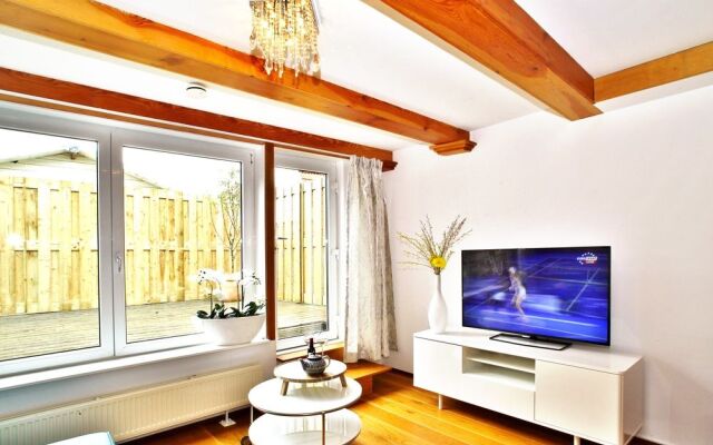 Luxury Apartments Delft V History Written