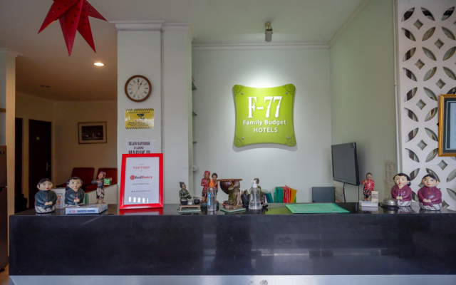 RedDoorz Plus near Malioboro Area