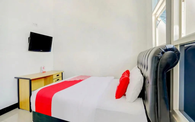 OYO 3229 Ijen Homestay