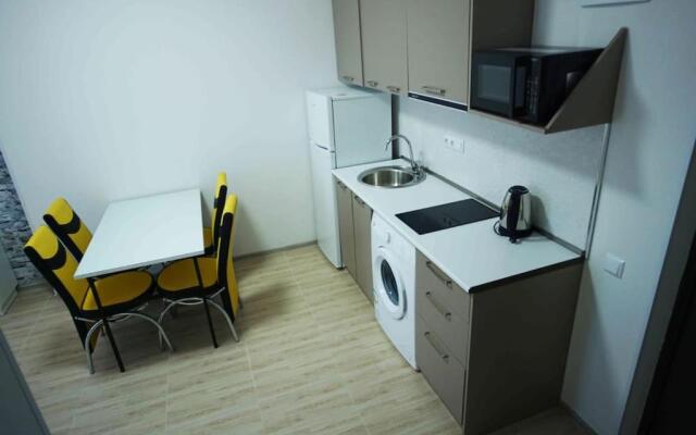Leo Group Apartment 25-04 Elegance Batumi