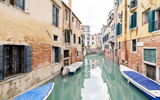 Ponte di Rialto Penthouse with Panoramic Terrace
