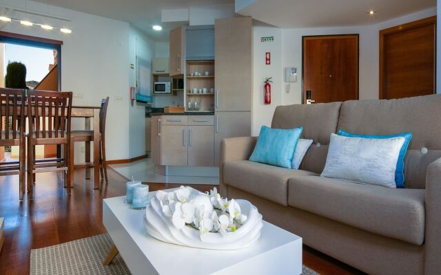 A24 - LuzBay Beach Apartment by Dreamalgarve