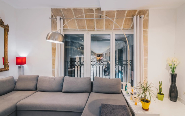 Plaza Nueva apartment by People Rentals