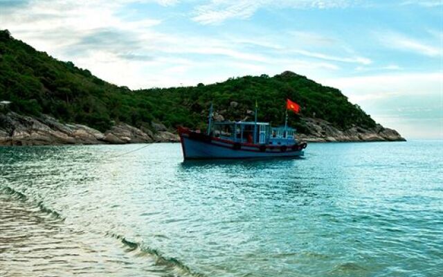 White Sand Doclet Resort & Spa