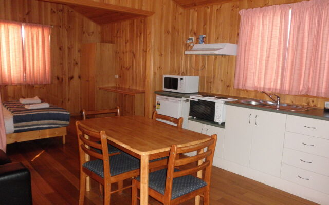 Strahan Beach Tourist Park