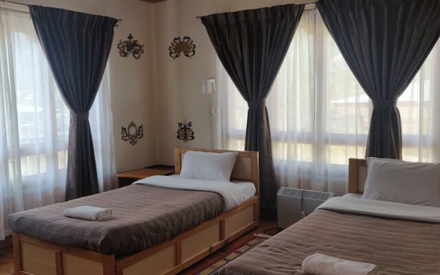 Nirvana Lodge
