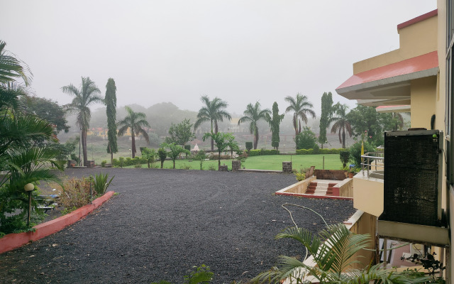 TGI Jahaj Mahal