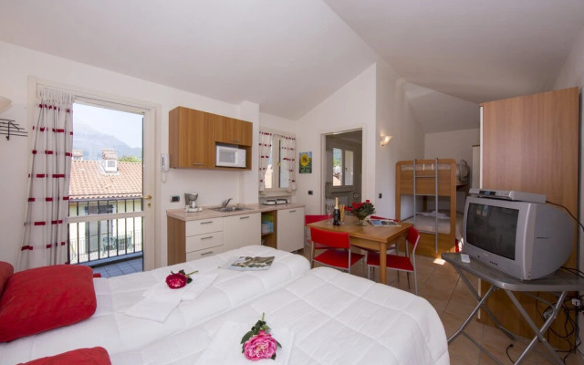 Porto Letizia Mimosa 5