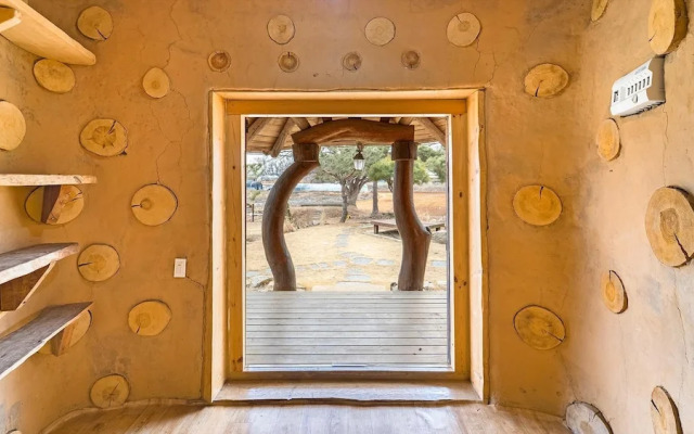 Ganghwa Nadeulgilheulgjib