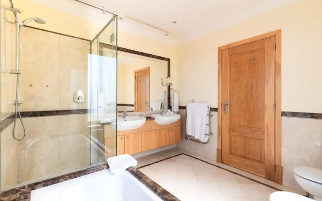 Villa Monte Rei Golf