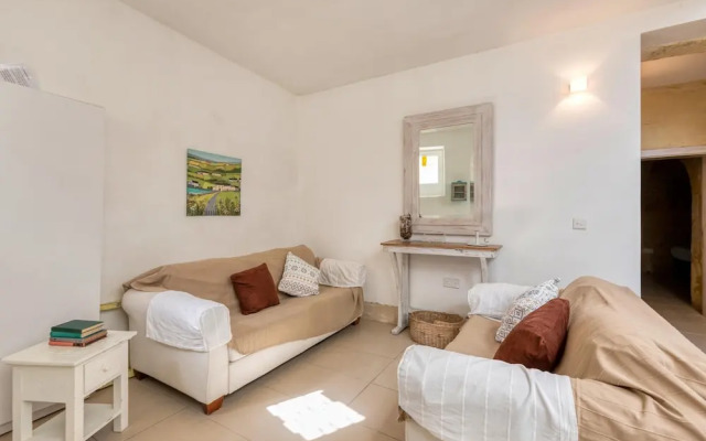 Ta Patee Pool Farmhouse in Gozo