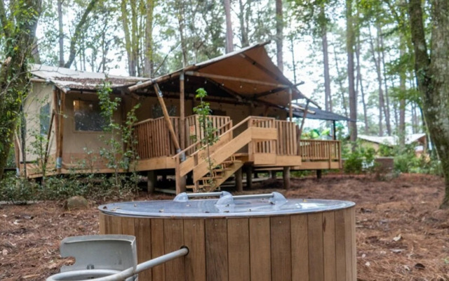 Bellota Incredible Lodge in the Forest With Private Jacuzzi