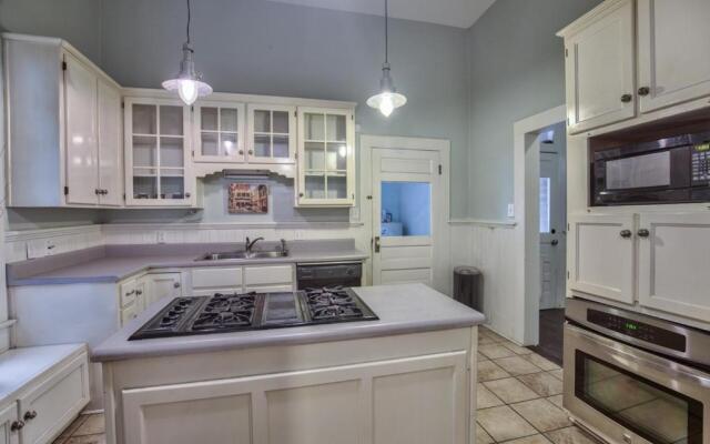 Classic/Modern Downtown Home