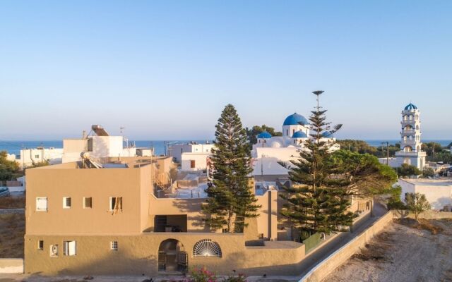Sabbia Apartments 100m from Perissa Beach
