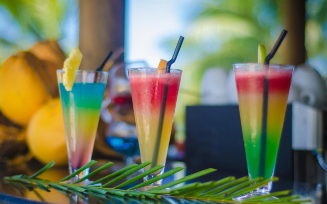 Sunset Reef Resort & Spa