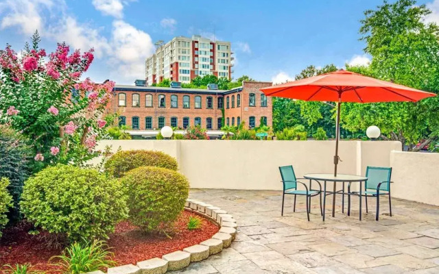 Days Inn - Raleigh Downtown