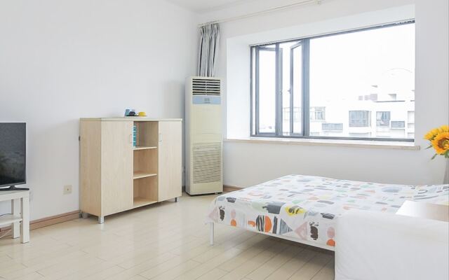 iFamily Apart Hotel Xinjinqiao Branch