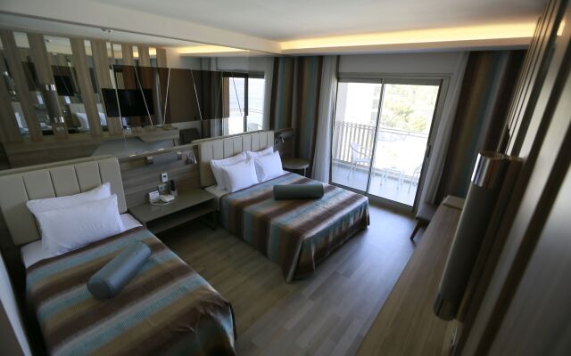 Turunc Premium Hotel