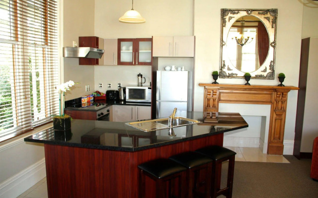 Merivale Manor