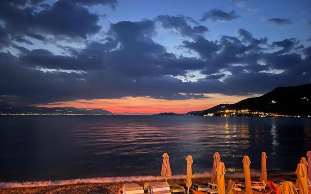 Tzatziki Appart 5 min from beach
