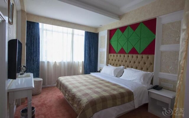Wuhan Rome Holiday Hotel