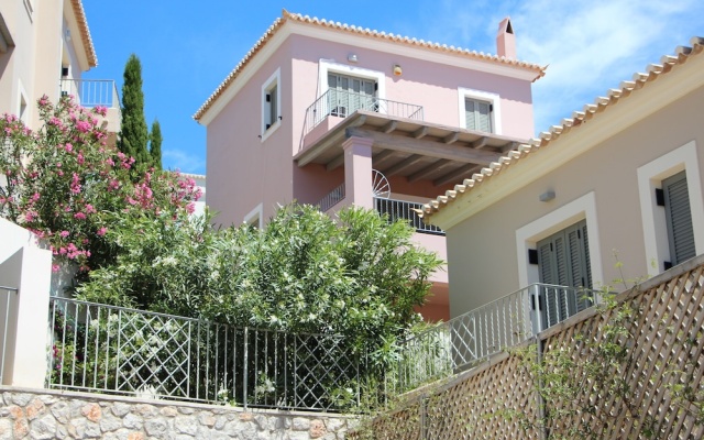 Porto Heli Villas & Studios