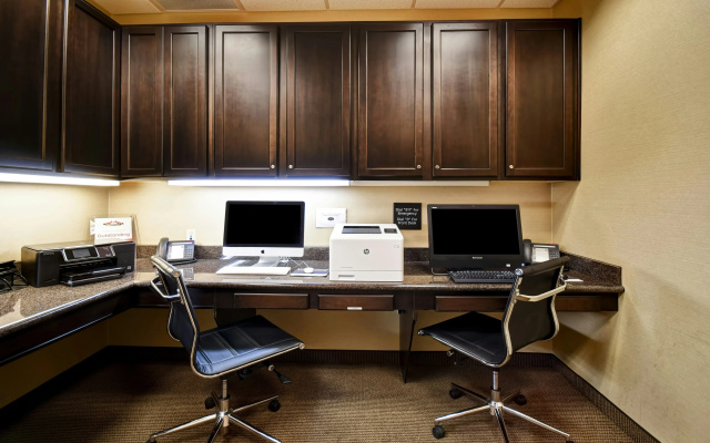 Hampton Inn & Suites Folsom