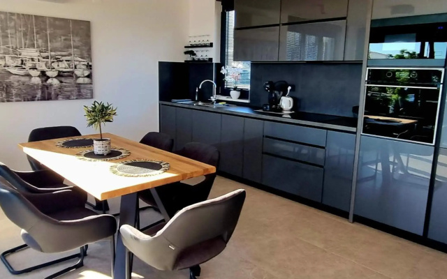 Dinary Apartman