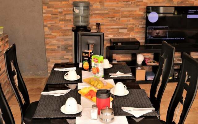 Nairobi Airport Inn