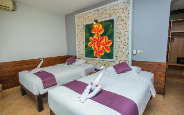 The Tanis Villas & Lembongan Express Bali