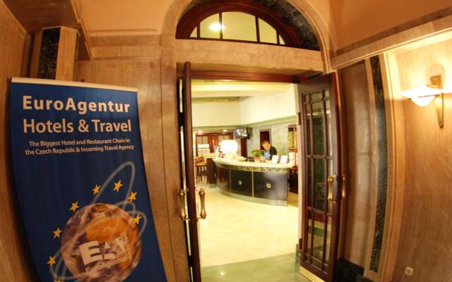 EA Hotel Royal Esprit