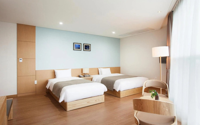 You Us Hotel