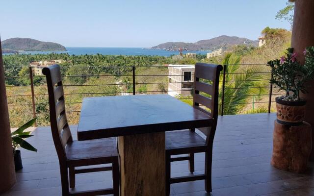 Casa Arcoiris Zihuatanejo