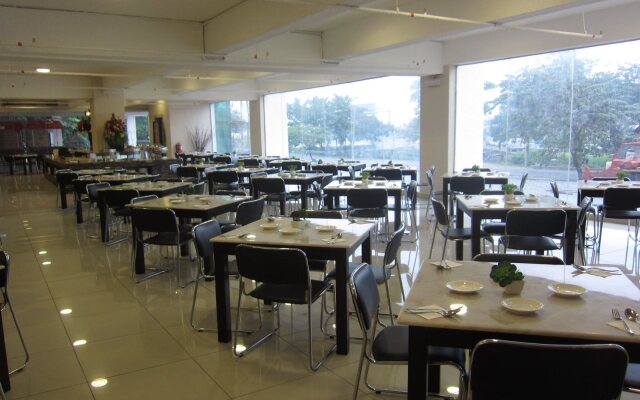 Goldsands Hotel