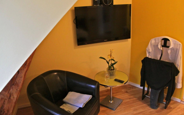 Magles Smiley Inn