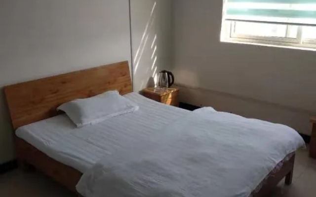 Yuxian Laijia Guest House