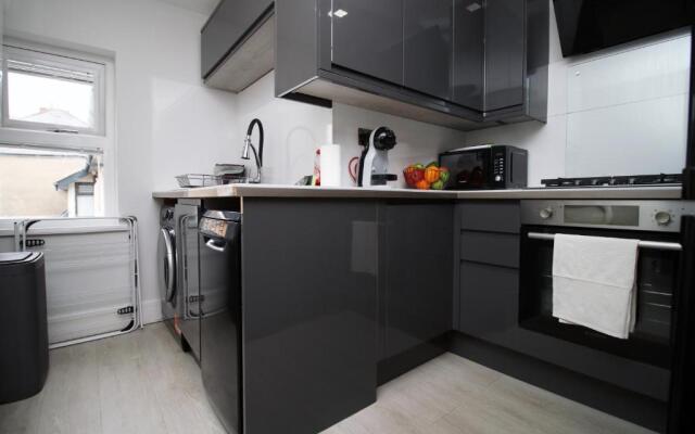 NEW 2 Bed Comfort - Functional - Secure - Private