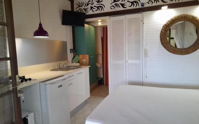 Studio Bwa Banbou dans Villa Fleurs des Iles