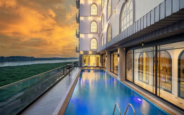 Eastin Hotel Vientiane