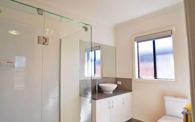 Plovers Rest - Surf Side - Free Wifi