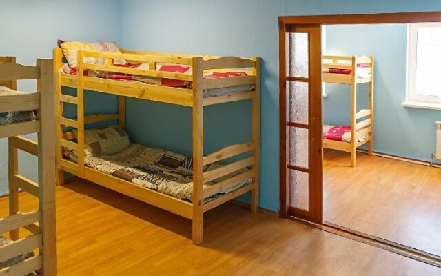 Happy Hostel