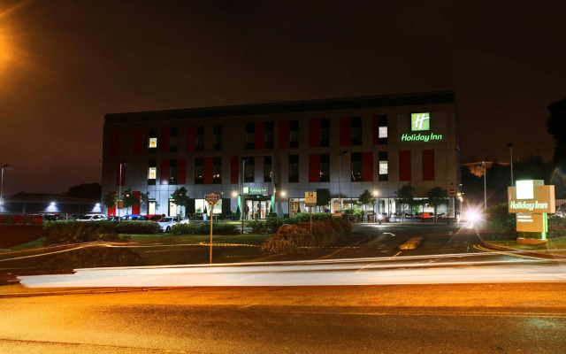 Holiday Inn London - Luton Airport by IHG