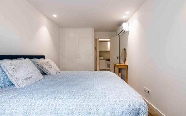 Downtown Albufeira 3-bedroom Luxury Apartment