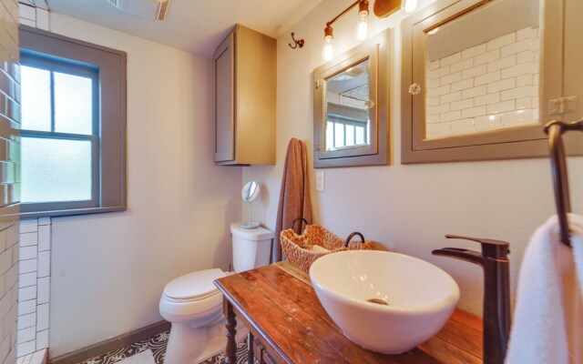 Renovated Lubbock Home - Walk to Texas Tech!